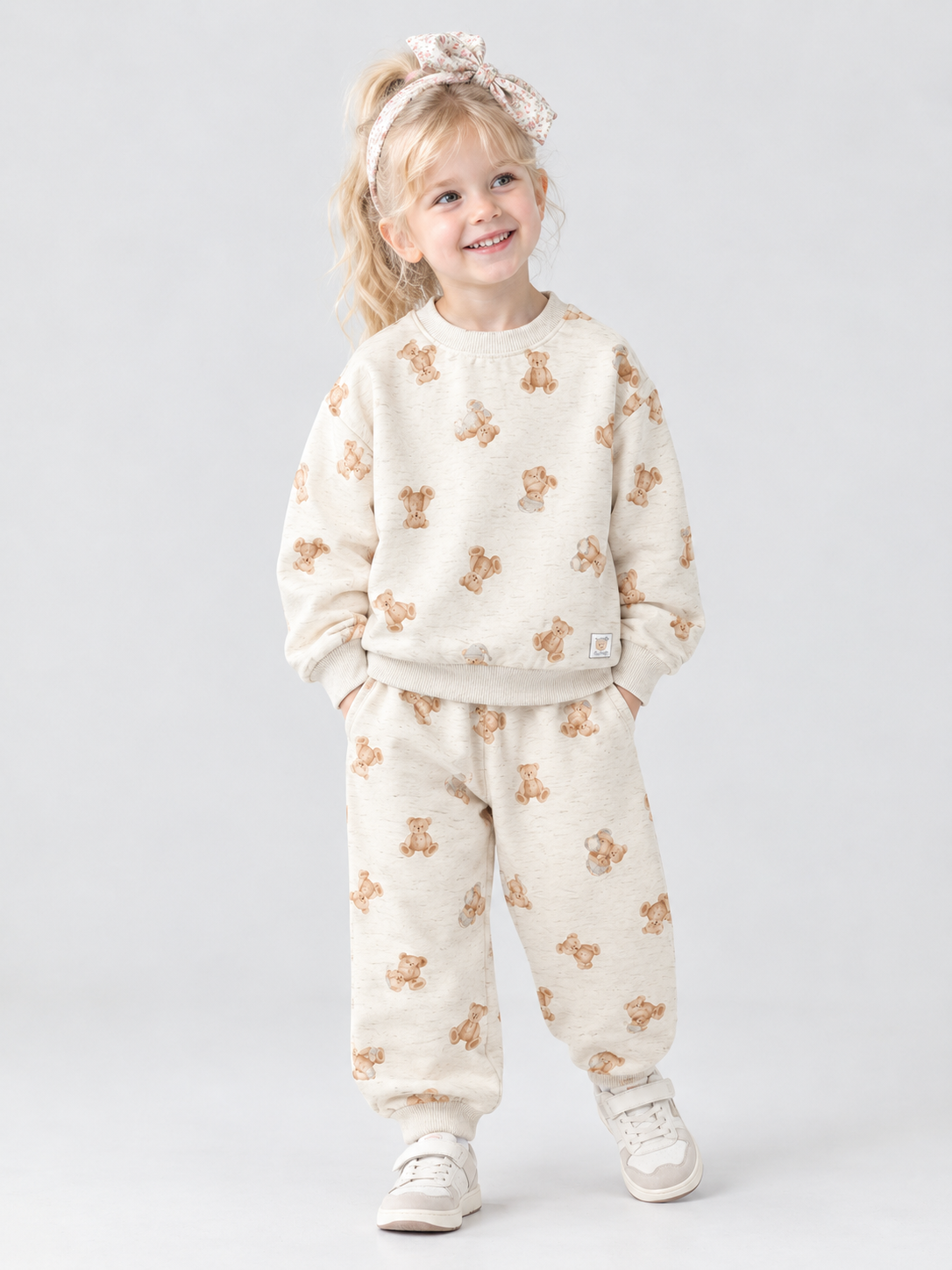 Cream All-Over Teddy Bear Print Sweatshirt and Pants Set